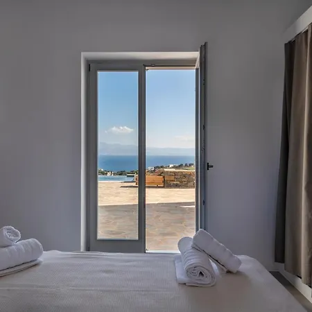 True Dream * Chrisi Akti (Paros)